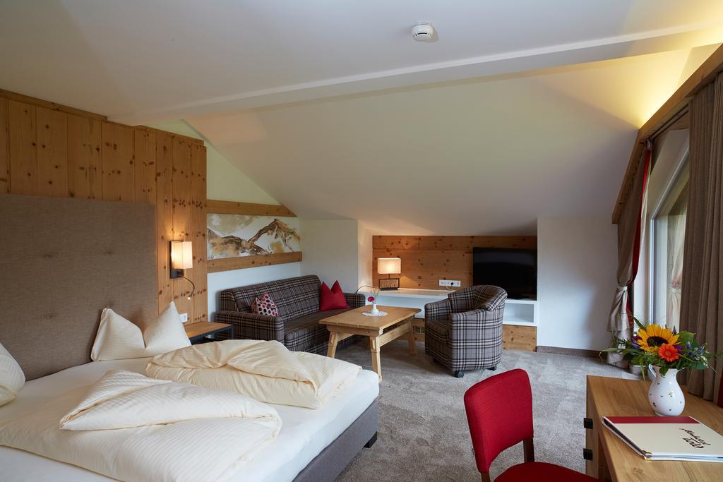 Almhotel Told Грен Екстер'єр фото
